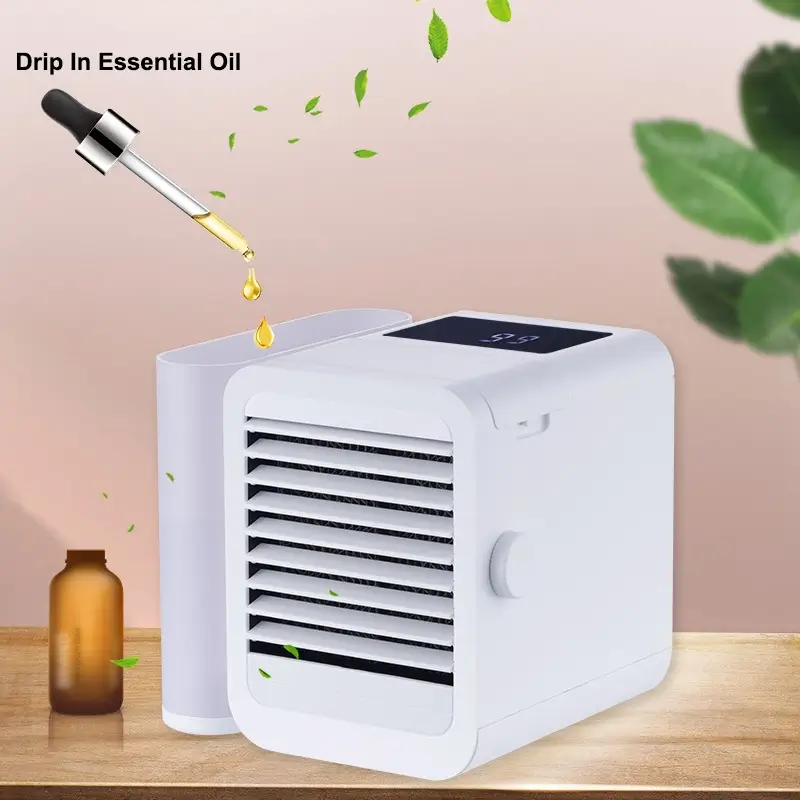 Drip Essential Oil Into the Tank of eBee USB Water Cooled Micro Air Conditioning